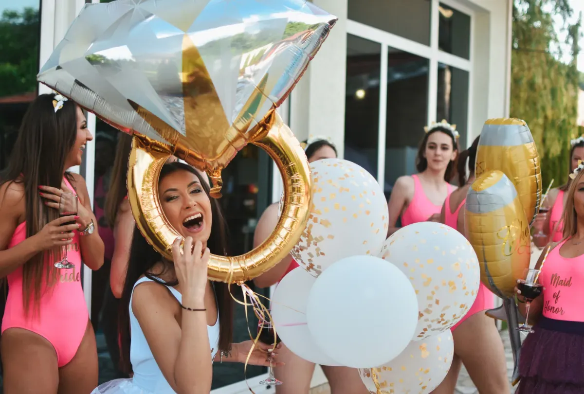 Organize a bachelorette party in Ibiza